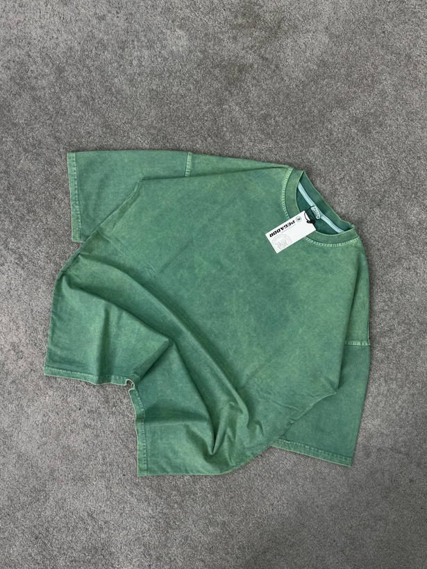 تیشرت پگادور سنگشور بیسیک سبز با استایل خیابانی و فرم آزاد